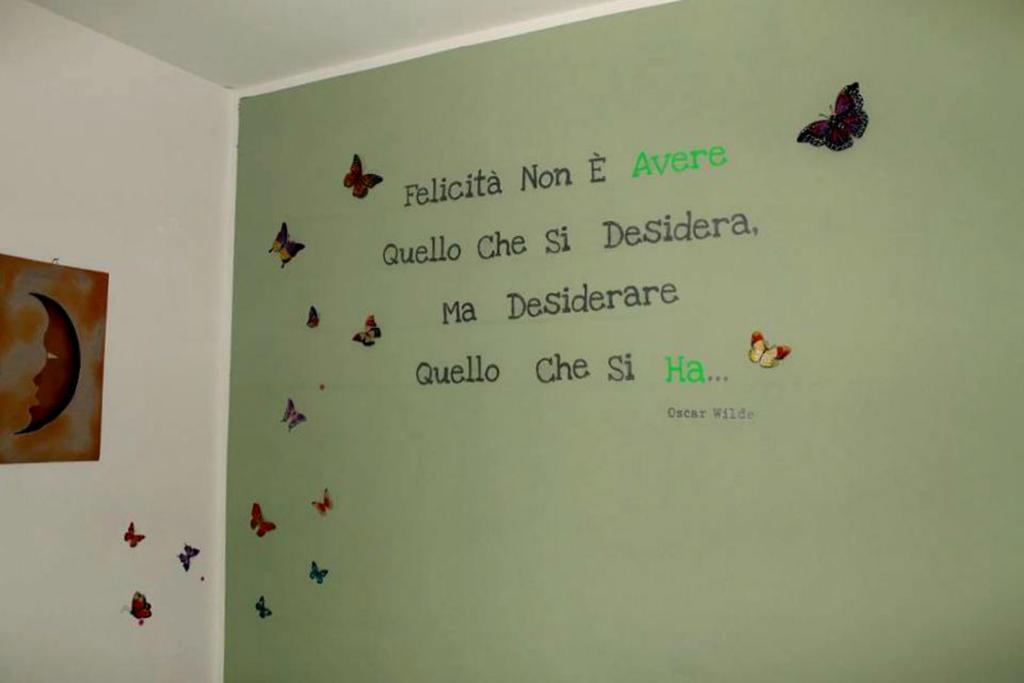 Lo Specchio Del Salento Bed & Breakfast เลชเช ห้อง รูปภาพ