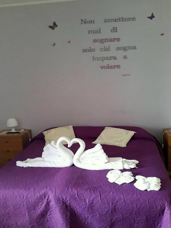 Lo Specchio Del Salento Bed & Breakfast เลชเช ห้อง รูปภาพ