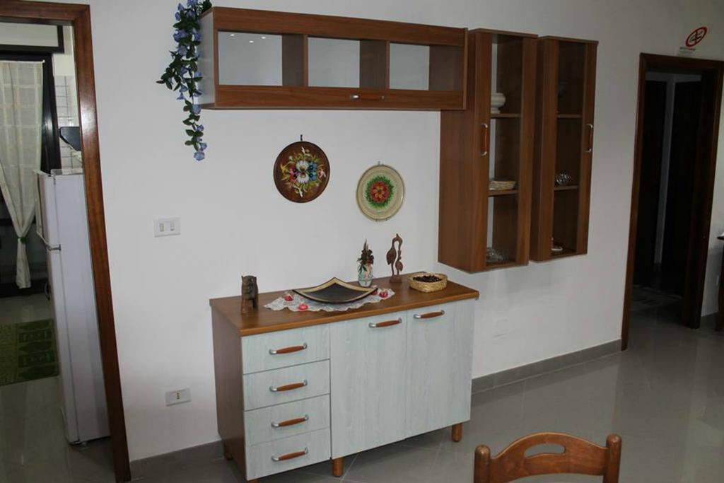 Lo Specchio Del Salento Bed & Breakfast เลชเช ภายนอก รูปภาพ