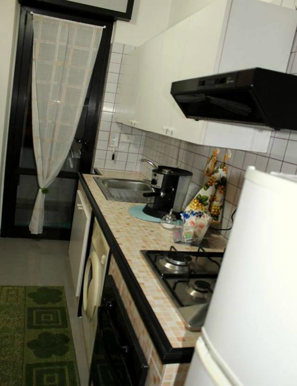 Lo Specchio Del Salento Bed & Breakfast เลชเช ภายนอก รูปภาพ